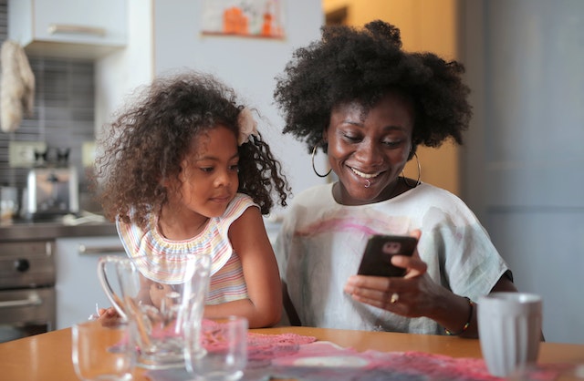 4 Tips For Selecting The Right Family Phone Plan OurKidsMom